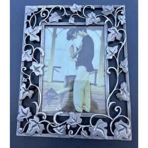 Felco International Brushed Silver Frame 3.5x5 Photo Ivy Garden Spring